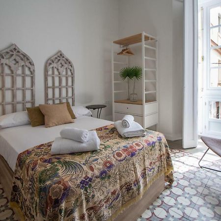 Apartamentos Las Musas De Cadiz Luaran gambar